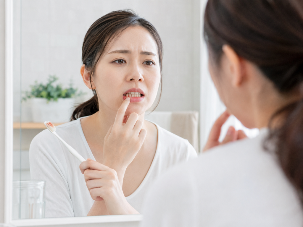 歯周病を気にする女性