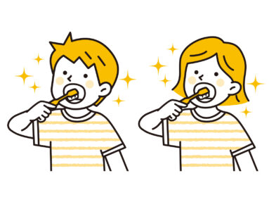 歯を磨く男の子と女の子のイラスト